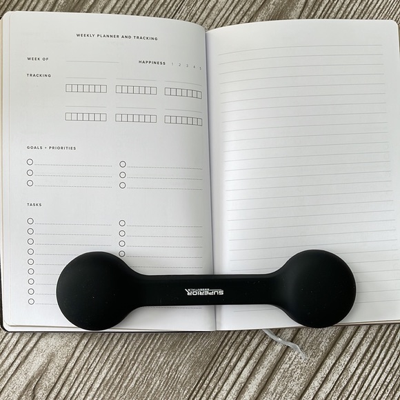 NWOT STIL Planner - Weekly Undated Planner - Picture 5 of 6